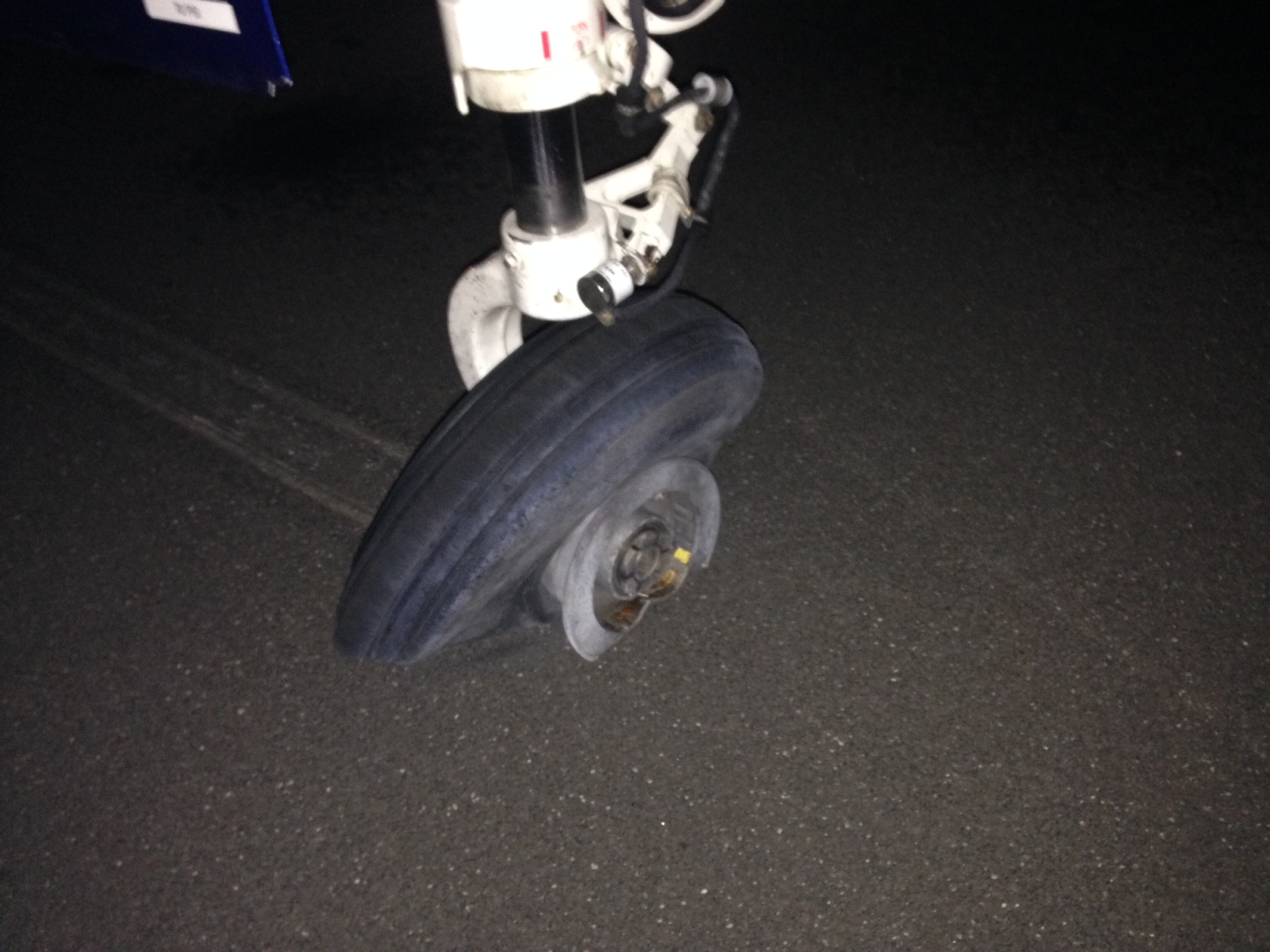 Nose Wheel.JPG